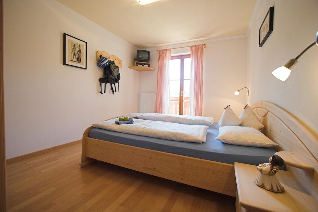 Apartments Dilln Guetl ตีเรส ห้อง รูปภาพ